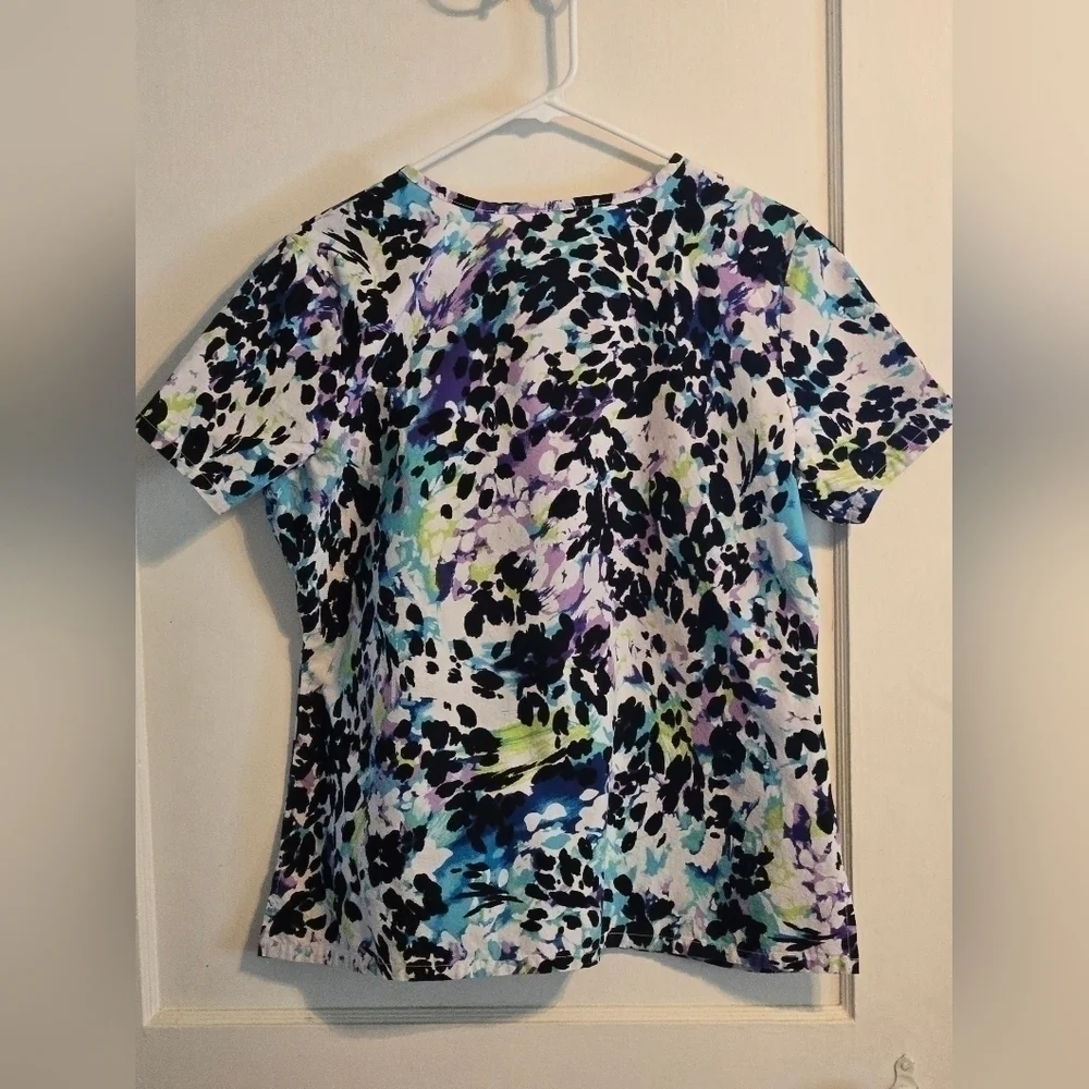NWOT, ScrubStar, Women's Multicolor Scrub Top, Size: Medium, Gorgeous Top!!! - Picture 2 of 9